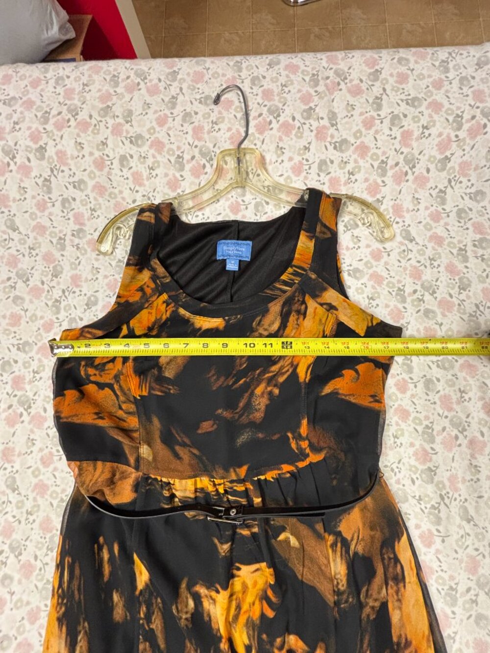 Vera Wang Dress Size M - Never Worn - Layered, Belted, Accents - Picture 13 of 16